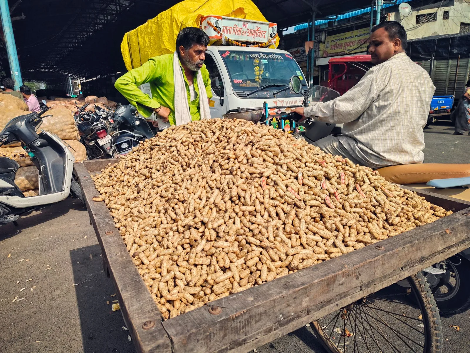 Vibrant scene of a peanut seller in Indore, India, capturing cultural lifestyle and market atmosphere.