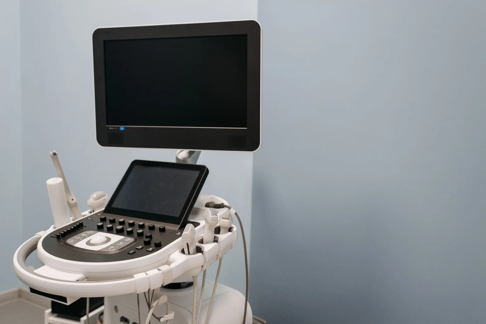 High-tech ultrasound equipment in a medical clinic, showcasing advanced medical technology.