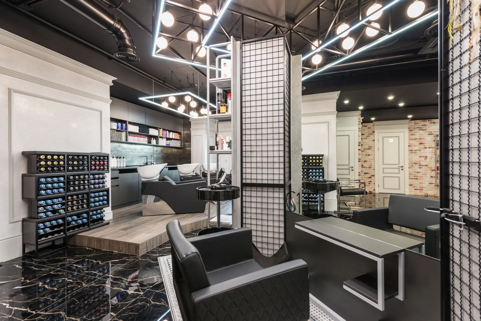 Infinity 21 Salon, New Delhi