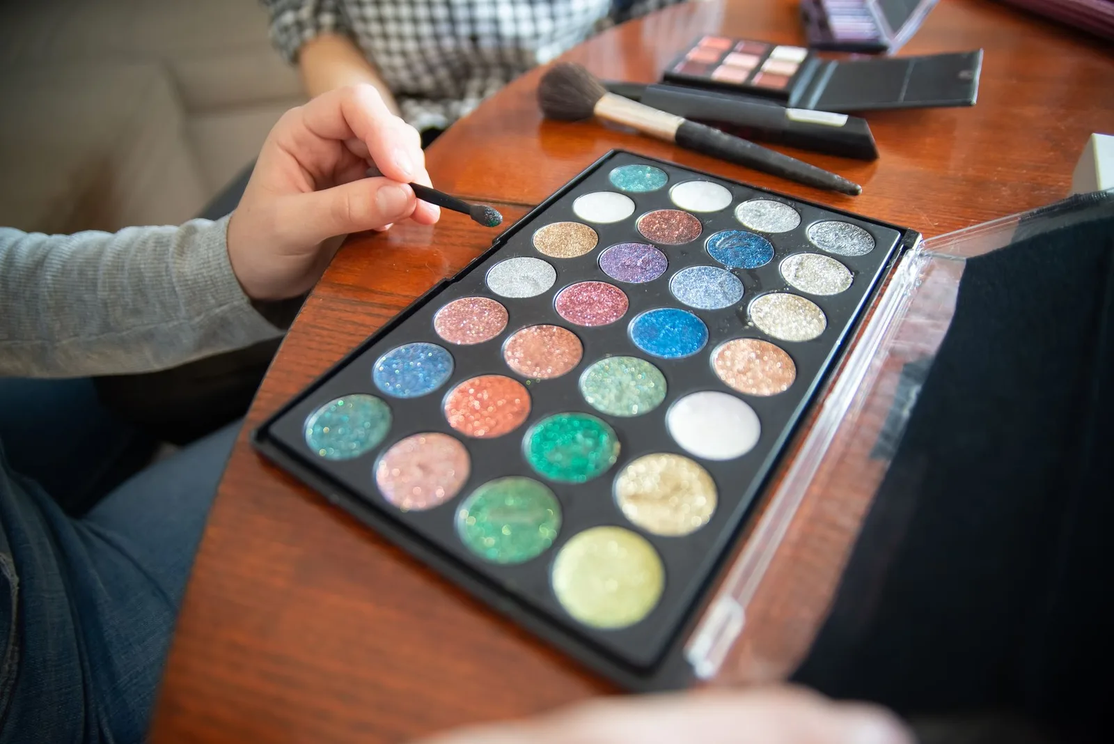 makeover beauty salon, Agra