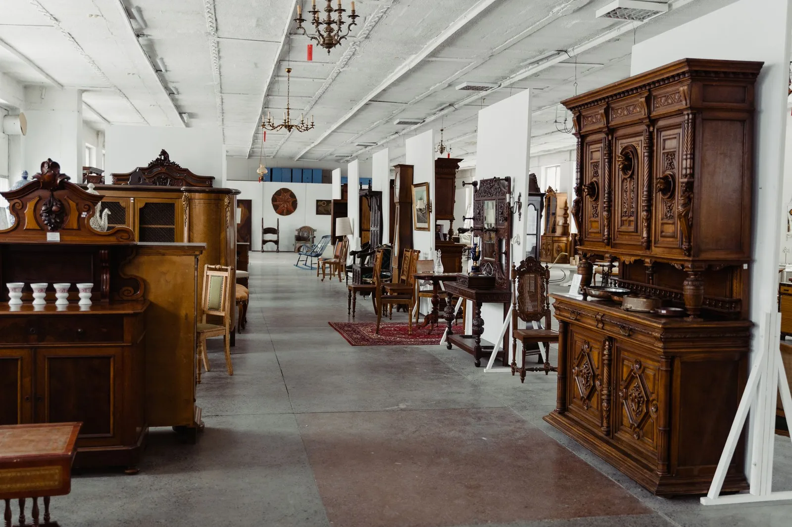 MI Furniture, Agra